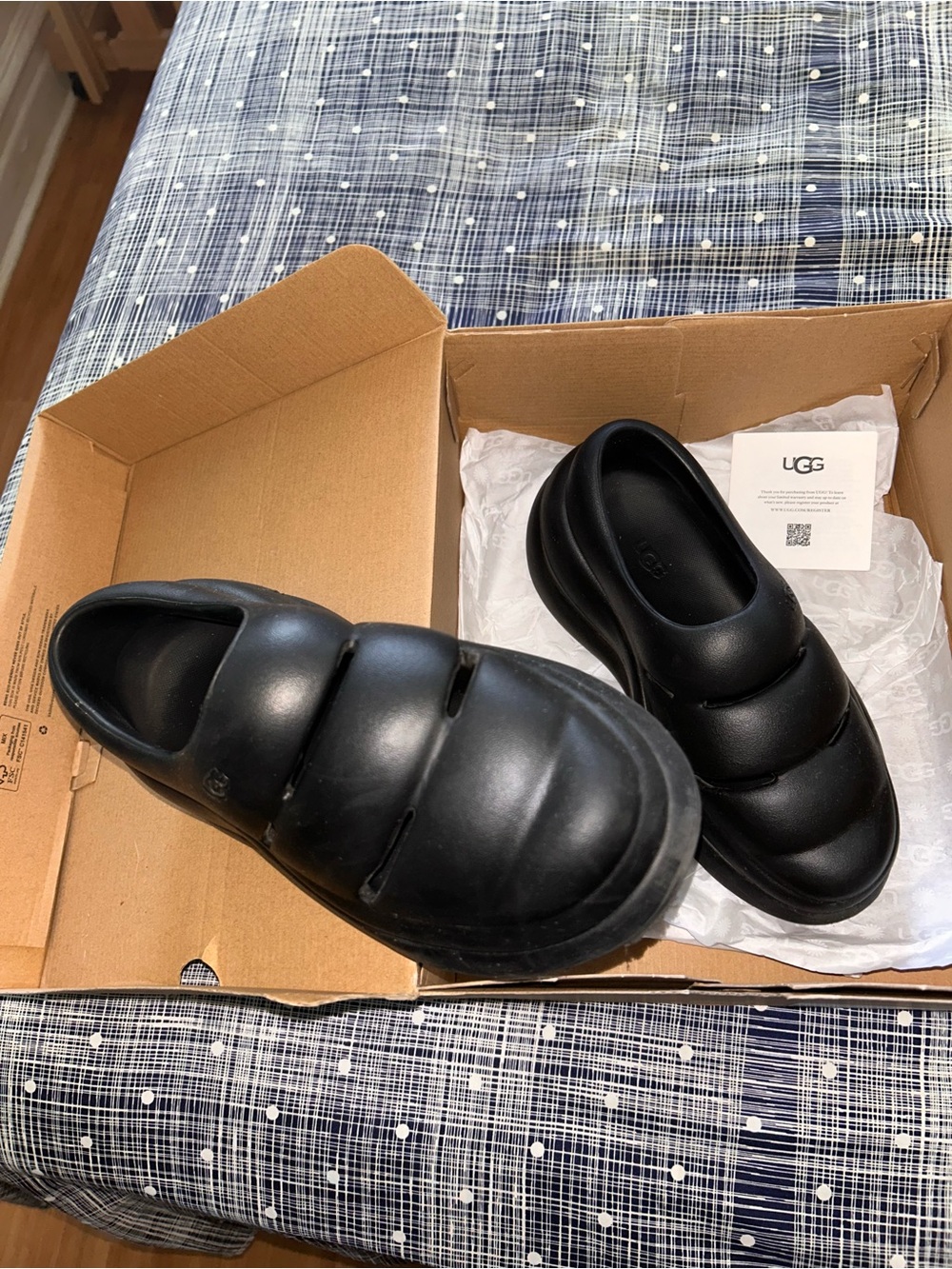 UGG Black Sport Yeah Clog unisex